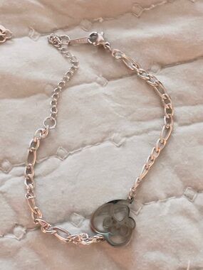 Dogs leave footprints on your heart bracelet